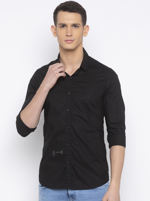 

SPYKAR Men Black Slim Fit Solid Casual Shirt