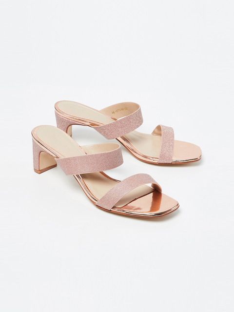 

CODE by Lifestyle Women Pink Textured Heels
