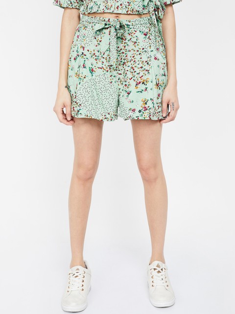 

Ginger by Lifestyle Women Sea Green & Red Printed Regular Fit Regular Shorts