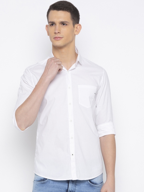 

SPYKAR Men White Slim Fit Solid Casual Shirt