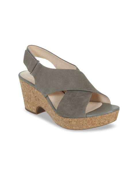 

Clarks Women Grey Solid Sandals