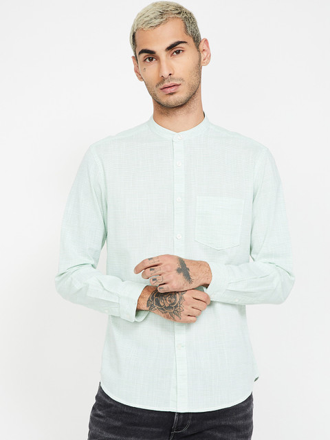 

CODE by Lifestyle Men Green Regular Fit Striped Casual Shirt