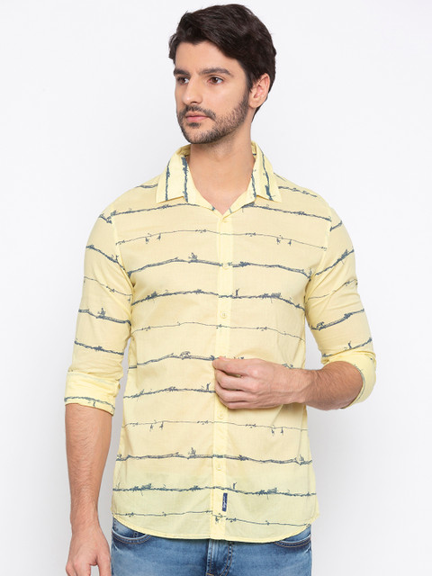 

SPYKAR Men Yellow & Blue Slim Fit Printed Casual Shirt