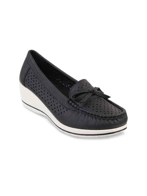 

Mochi Women Black Solid Pumps