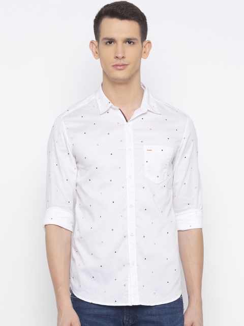 

SPYKAR Men White Slim Fit Printed Casual Shirt
