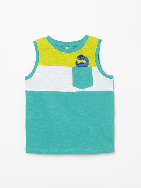 

Juniors by Lifestyle Infant Green & White Colourblocked Round Neck T-shirt