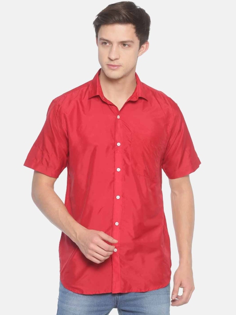 

Sethukrishna Men Red Standard Tailored Fit Solid Casual Shirt