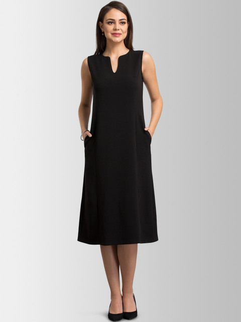 

FableStreet Women Black Solid A-Line Anti-Wrinkle Dress