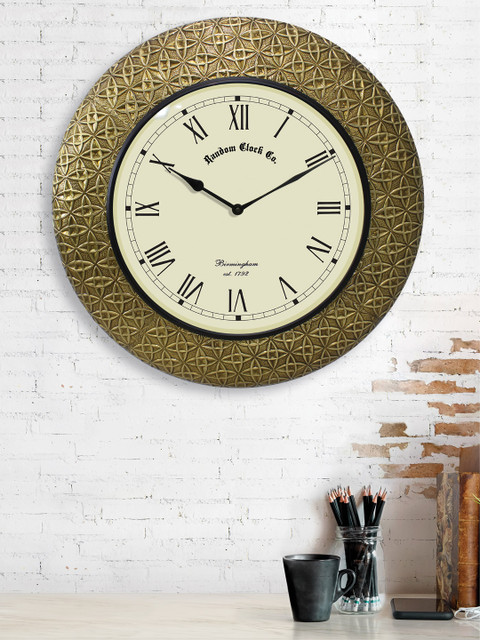 

RANDOM Off-White Handcrafted Round Solid 45 cm Analogue Wall Clock