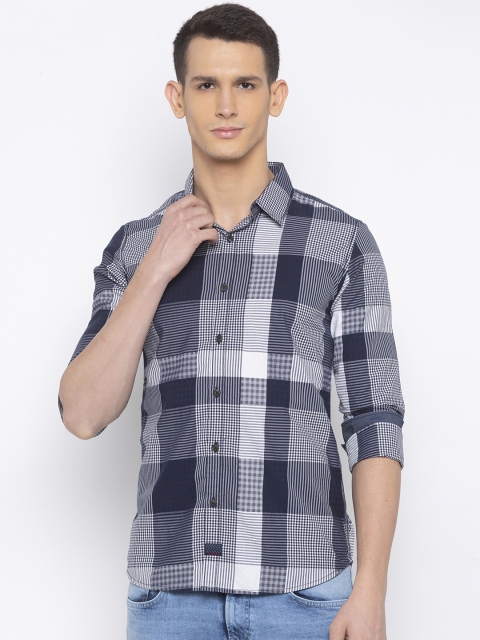 

SPYKAR Men Navy Blue & Off-White Slim Fit Checked Casual Shirt
