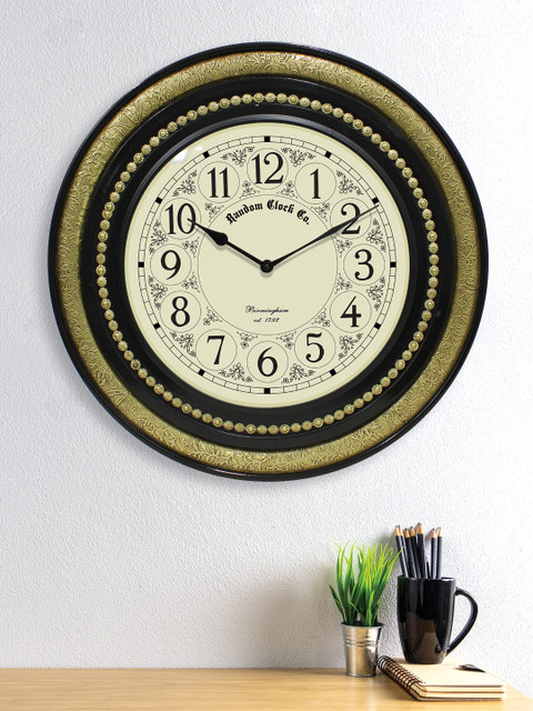 

RANDOM Off-White Handcrafted Round Solid 45 cm Analogue Wall Clock