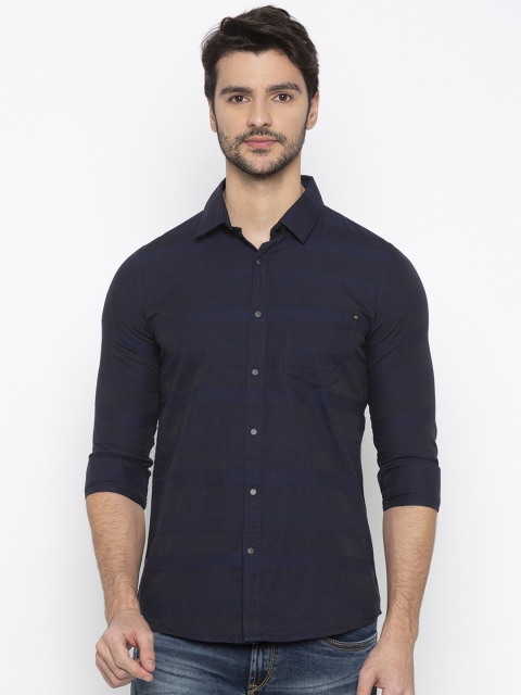 

SPYKAR Men Navy Blue Slim Fit Striped Casual Shirt