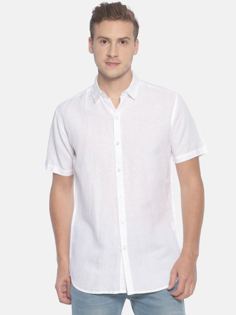 

Balista Men White Standard Slim Fit Solid Cotton Linen Casual Shirt