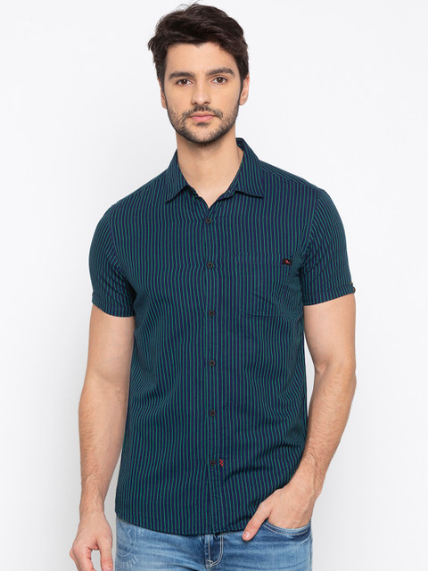 

SPYKAR Men Navy Blue & Green Slim Fit Striped Casual Shirt