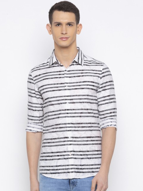 

SPYKAR Men White & Grey Slim Fit Striped Casual Shirt