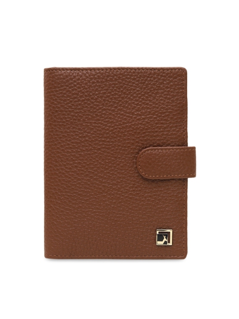 

Da Milano Unisex Brown Textured Leather Passport Holder