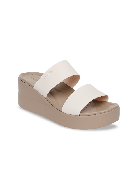 

Crocs Brooklyn Women White Solid Sandals