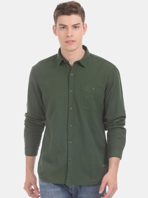 

Cherokee Men Olive Green Regular Fit Solid Casual Shirt