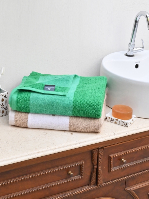 

Avira Home Set of 2 650 GSM Bath Towels, Green