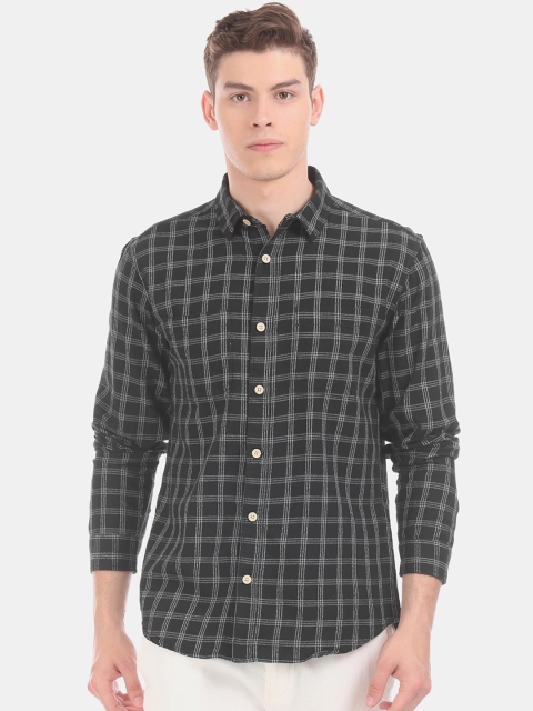 

Cherokee Men Black Regular Fit Checked Casual Shirt