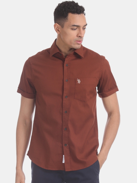 

U.S. Polo Assn. Men Rust Brown Regular Fit Solid Casual Shirt