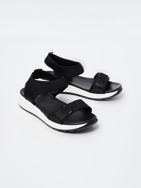 

Ginger by Lifestyle Women Black Solid Open Toe Flats