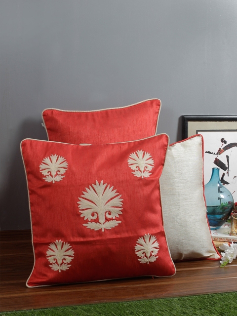 

Living Essence Red Set of 3 Ethnic Motifs Square Cushion Covers