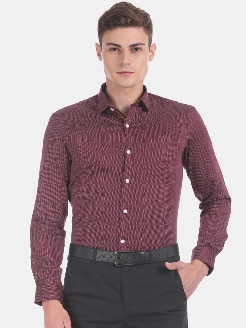 

Excalibur Men Burgundy & White Skinny Fit Printed Formal Shirt