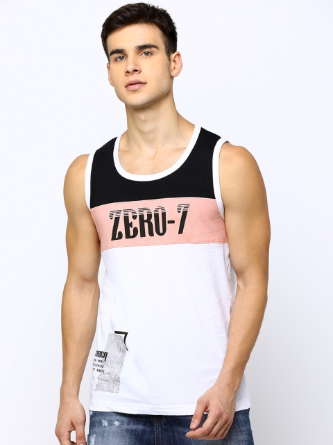 

Maniac Men White & Black Colourblocked Round Neck T-shirt