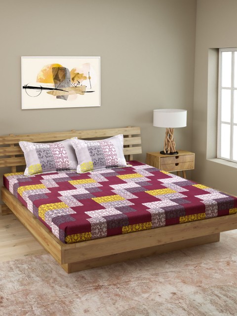 ROMEE Purple & White Geometric 144 TC Cotton 1 Queen Bedsheet with 2 Pillow Covers