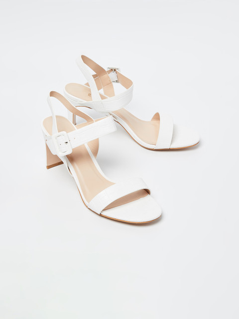 

Ginger by Lifestyle Women White Solid Sandals