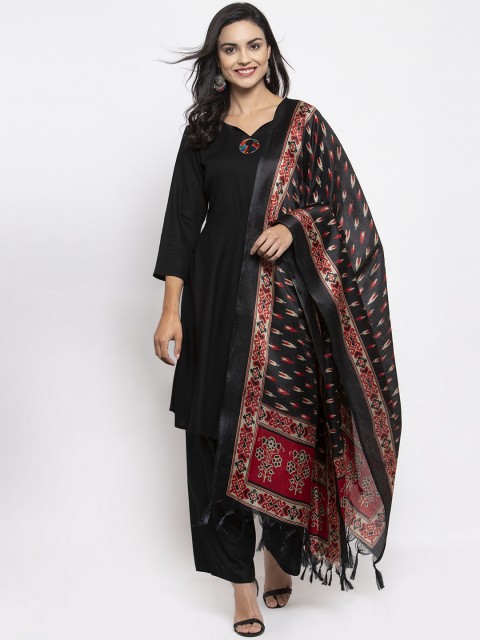

Jompers Women Black & Red Solid Kurta with Palazzos & Dupatta