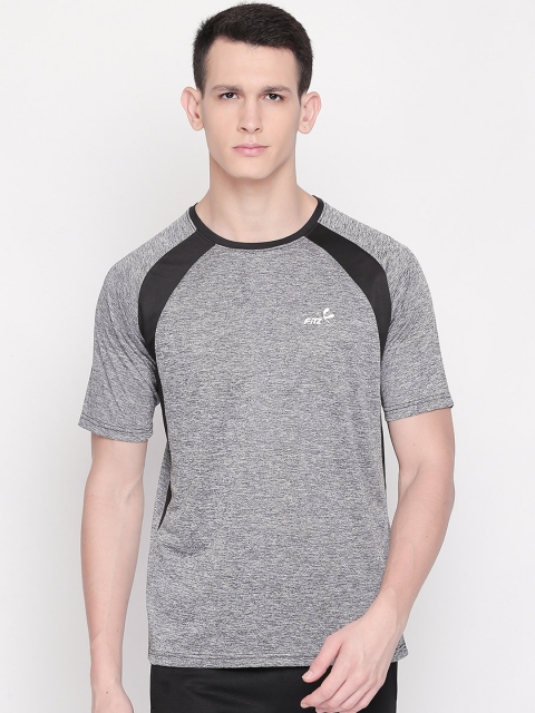 

FiTZ Men Grey Solid Round Neck T-shirt