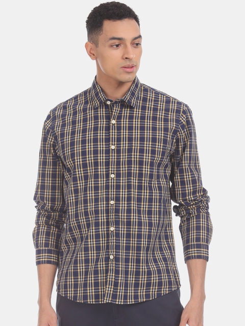 

Ruggers Men Navy Blue & Mustard Regular Fit Checked Casual Shirt