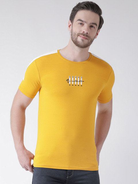 

Rex Straut Jeans Men Yellow & White Printed Slim Fit Round Neck T-shirt