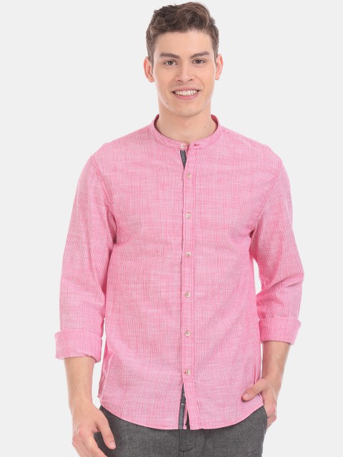 

Ruggers Men Pink Regular Fit Striped Casual Shirt