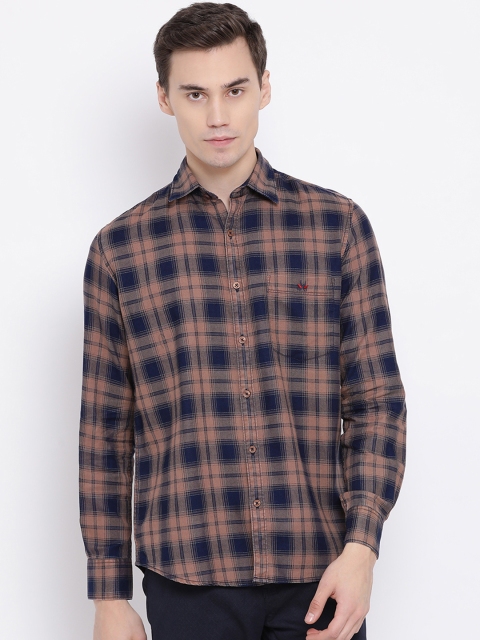 

Crimsoune Club Men Brown & Navy Blue Slim Fit Checked Casual Shirt