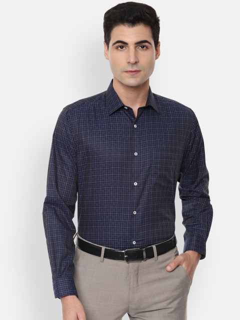 

Van Heusen Men Navy Blue & White Regular Fit Checked Formal Shirt