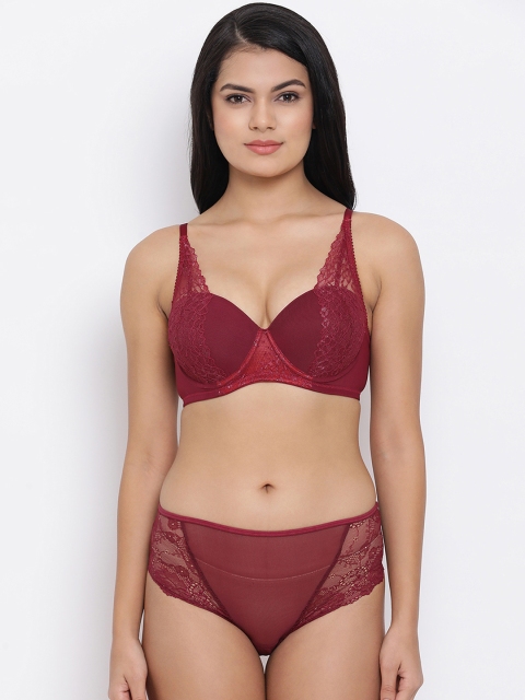 

Clovia Women Maroon Solid Lace Lingerie Set COMBP103432B