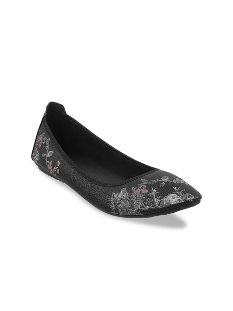 

Metro Women Black Printed Ballerinas