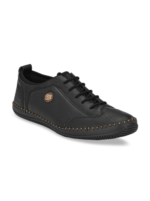 

AfroJack Men Black Solid Sneakers