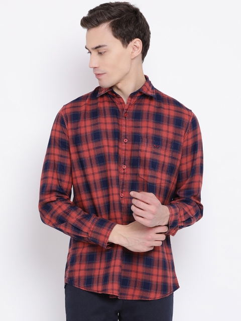 

Crimsoune Club Men Coral Orange & Navy Blue Slim Fit Checked Casual Shirt