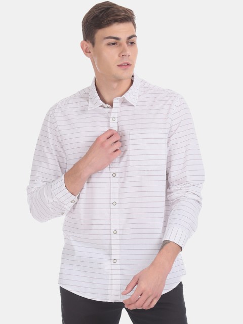 

Ruggers Men White Regular Fit Striped Casual Shirt
