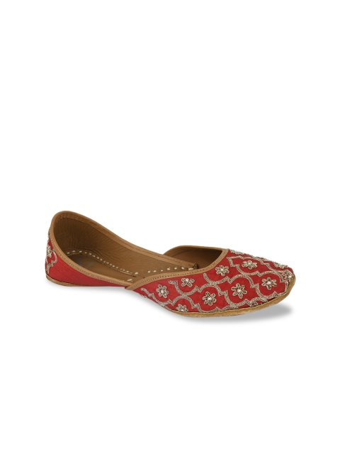 

Jutti Express Women Red Embellished Canvas Mojaris