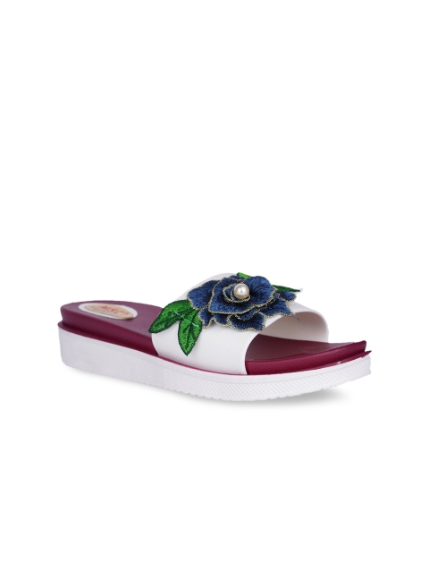 

MSC Women Blue Embellished Open Toe Flats