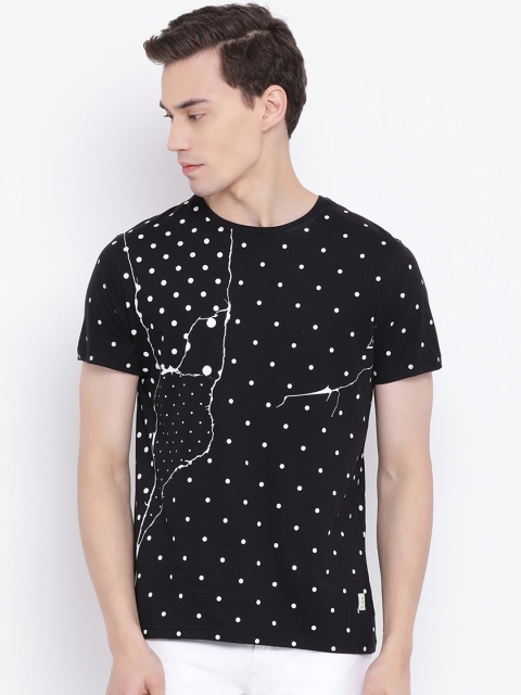 

Crimsoune Club Men Black Printed Round Neck T-shirt