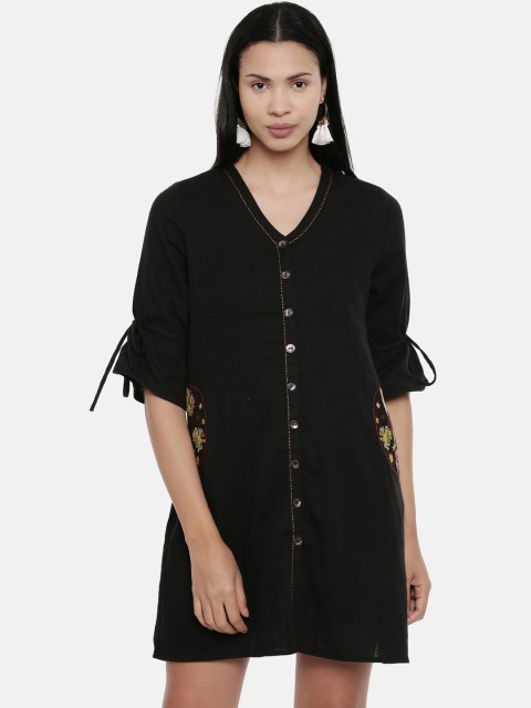 

Chumbak Women Black Solid Sheath Dress
