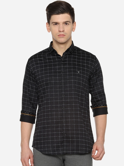 

V Dot Men Black Slim Fit Checked Casual Shirt