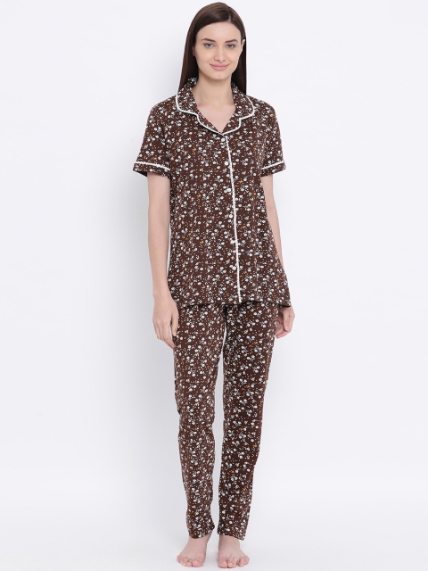 

Kanvin Women Brown & White Printed Night Suit