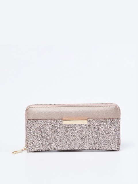 

Ginger by Lifestyle Women Rose Gold-Toned Solid Zip Around Wallet